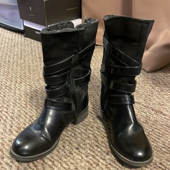 Report booties. - Picture 3 of 7